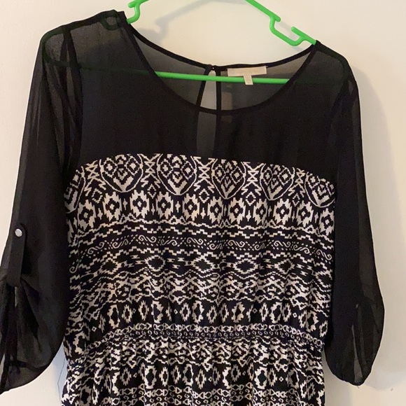 Dress - Picture 2 of 4